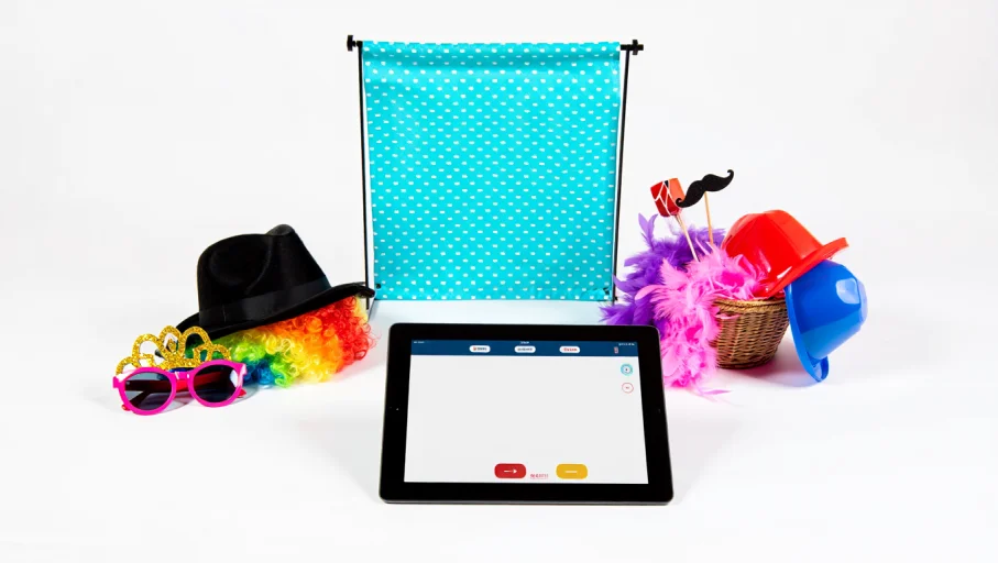 Photo booth (digital, 2 hours)